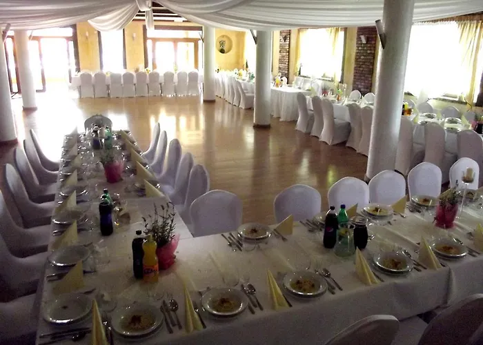 Centrum Wypoczynkowo-konferencyjne Zacisze リゾート