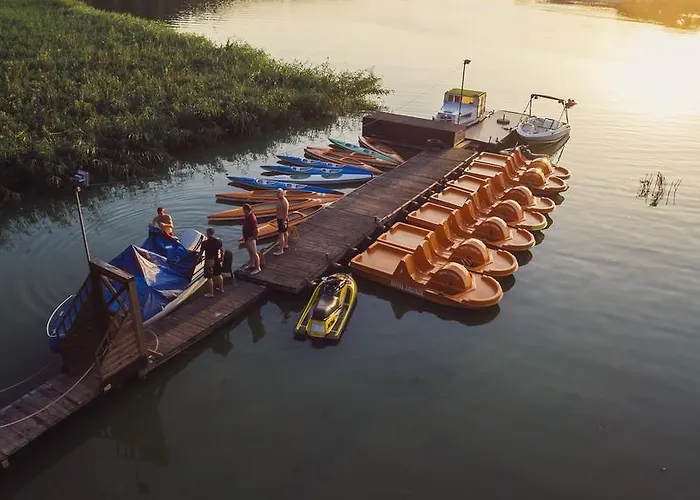 Centrum Wypoczynkowo-konferencyjne Zacisze リゾート